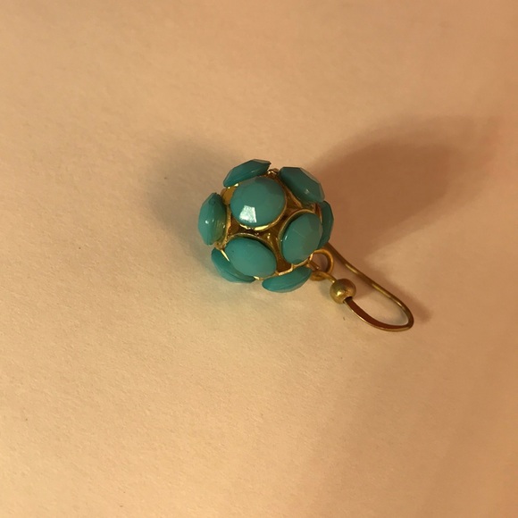 Bead ball Turquoise Colored French wire earrings - Picture 6 of 7